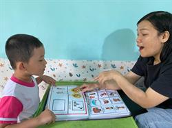 Early intervention and education center for children with special needs and Visits in Đức Linh