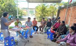 Thien Chi Center organizes a study visit to the Biochar eco-friendly pig farming model at Ms. Lien’s household