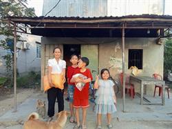 Trung tâm Thiện Chí khu vực Đức Linh trao 120 suất quà Tết – Lan tỏa yêu thương khi Xuân về