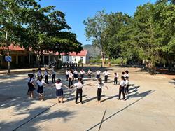 Cải tạo sân trường – Mang lại niềm vui cho học sinh